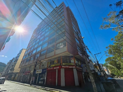 Apartamento em Centro, Nova Friburgo/RJ de 40m² 1 quartos à venda por R$ 274.000,00