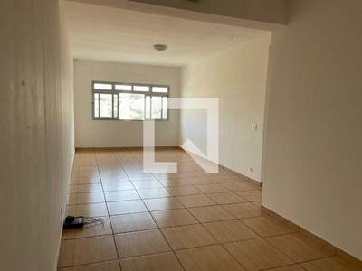 APARTAMENTO no 3º andar com 2 dormitórios