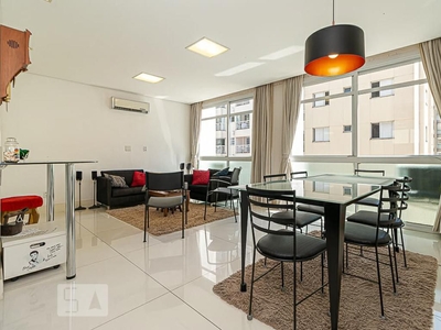 APARTAMENTO no 9º andar com 3 dormitórios