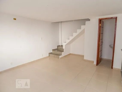 Apartamento para Aluguel - Taquara, 2 Quartos, 63 m2