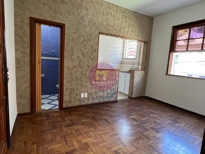 Apartamento Reformado no Centro da cidade com 01 quarto