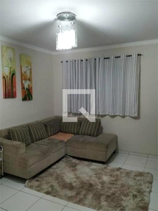 APARTAMENTO no 3º andar com 2 dormitórios e 1 garagem