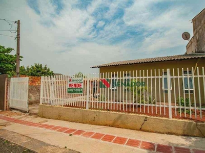 Casa com 2 quartos à venda no bairro Conjunto Parigot de Souza 3, 65m²