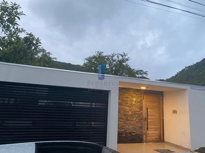 Casa em Barra, Balneário Camboriú/SC de 150m² 4 quartos para locação R$ 15.000,00/mes
