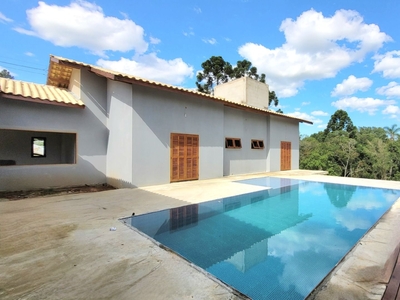 Casa em Jardim Meny, São Roque/SP de 270m² 4 quartos à venda por R$ 2.699.000,00