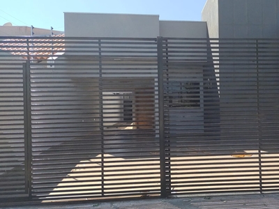 Casa em Jardim Veneza, Loanda/PR de 150m² 3 quartos à venda por R$ 419.000,00