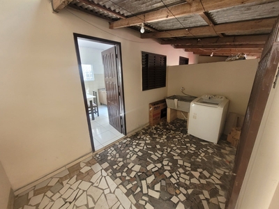 Casa em Monte Alegre, Camboriú/SC de 80m² 3 quartos para locação R$ 1.700,00/mes