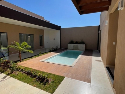 Casa em Parque Residencial Rita Vieira, Campo Grande/MS de 233m² 3 quartos à venda por R$ 989.000,00