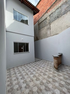 Sobrado em Jardim Amazonas, Itaquaquecetuba/SP de 70m² 2 quartos à venda por R$ 369.000,00