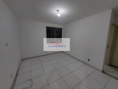 Apartamento em Mutondo, São Gonçalo/RJ de 60m² 2 quartos para locação R$ 800,00/mes