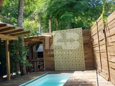 Loft bem localizado em florianópolis com vista e piscina