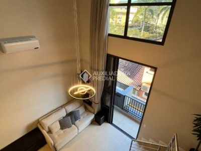 Loft com 1 quarto à venda na rua professor renato barbosa, 258, jurerê, florianópolis, 50 m2 por r$ 1.150.000