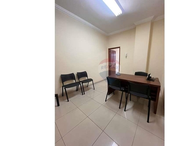 Sala em Centro, Juiz de Fora/MG de 59m² à venda por R$ 249.000,00