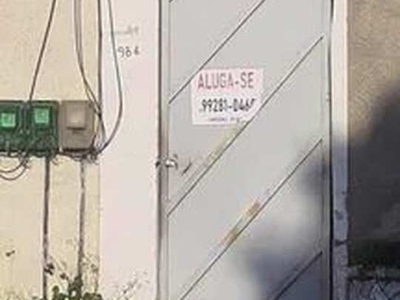 Alugo apt de 1qt na Rua Limites - Realengo 500,00