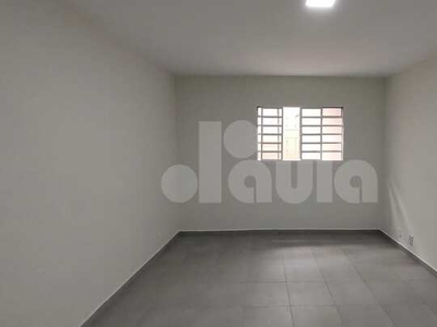 Apartamento 60m² Sobreloja, 1Dormitorio,1 vaga externa, para alugar na Vila Pires - Santo