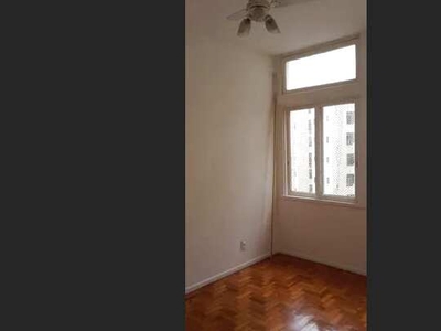 Apartamento claro e arejado, fundos, 3 quartos, sala, banheiro, cozinha, área e dependênci