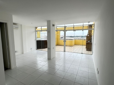 Apartamento em Barra da Tijuca, Rio de Janeiro/RJ de 230m² 4 quartos à venda por R$ 1.299.000,00 ou para locação R$ 4.000,00/mes