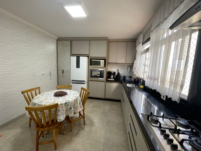 Apartamento em Centro, Londrina/PR de 131m² 3 quartos à venda por R$ 679.000,00