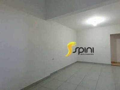 Casa com 3 dormitórios e 1 suíte para alugar - Nova Uberlândia - Uberlândia/MG