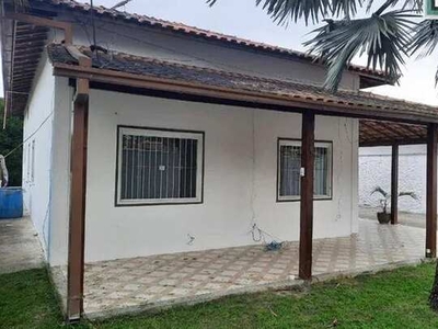 Casa com 3 dormitórios para alugar, 150 m² por R$ 2.887,45/mês - Costazul - Rio das Ostras