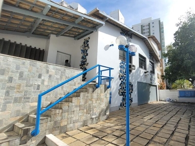 Casa em Pituba, Salvador/BA de 306m² para locação R$ 12.000,00/mes