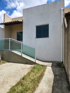 Casa em Retiro, Esmeraldas/MG de 75m² 3 quartos à venda por R$ 174.000,00