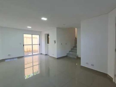 Sobrado com 3 quartos para alugar por R$ 3190.00, 135.00 m2 - UBERABA - CURITIBA/PR