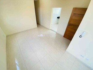 Apartamento com 3 quartos à venda no bairro Heliópolis, 100m²