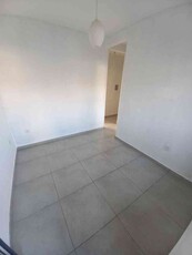 Casa com 2 quartos para alugar no bairro Ressaca, 40m²