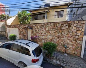 Casa com 3 quartos à venda no bairro Glória, 324m²