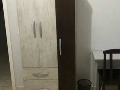 Alugo quarto mobiliado em apartamento no centro de Ponta Grossa