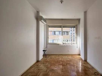 Apartamento com 2 dormitórios para alugar, 76 m² por R$ 2.185,00/mês - Centro Histórico