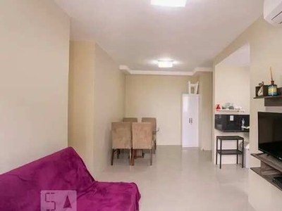 Apartamento para Aluguel - Camaquã, 3 Quartos, 50 m2