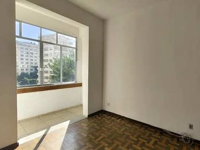 Apartamento para aluguel com 2 quartos em Centro - Rio de Janeiro - RJ