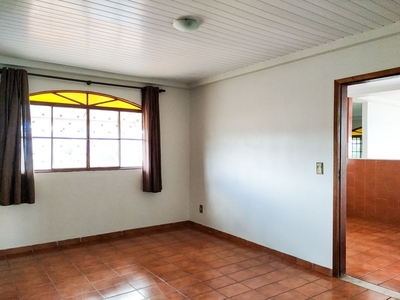 Apartamento para aluguel com 2 quartos em Taguatinga Norte, Taguatinga