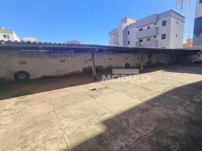 Apartamento semi-mobiliado residencial para locação Bairro Santa Mônica