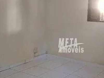 Casa com 1 dormitório para alugar, 50 m² por R$ 700/mês - Ips - Campos dos Goytacazes/RJ