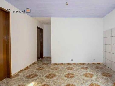 Casa com 2 dormitórios para alugar, 60 m² por R$ 1.100,00/mês - Xaxim - Curitiba/PR