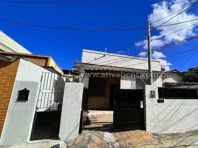 Casa de rua linear e com entrada independente 2 Quartos na Vila da Penha