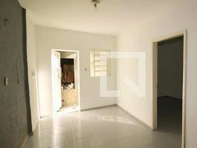 Casa para Aluguel - Vila Jardim, 2 Quartos, 55 m2