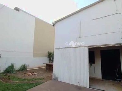 Casa para Locação em Palmas, Plano Diretor Sul, 2 dormitórios, 1 suíte, 3 banheiros, 3 vag