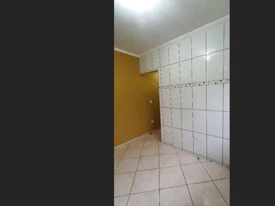 Casa para venda possui 85 metros quadrados com 2 quartos