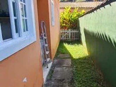 Casa Térrea com 3 dormitórios em residencial com piscina e área comum