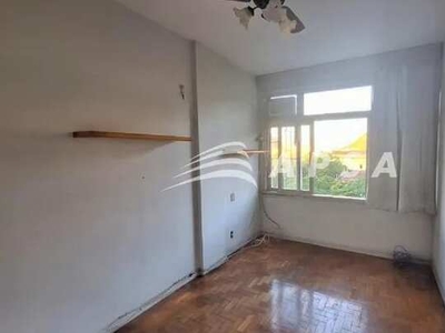 EXCELENTE APARTAMENTO LOCALIZADO EM BOTAFOGO, 35M², SALA, QUARTO COM ARMÁRIO, COZINHA, BAN