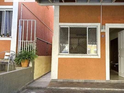 Sobrado com 2 dormitórios para alugar, 85 m² por R$ 2.900,00/mês - Granja Viana - Cotia/SP