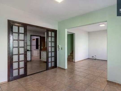 Sobrado com 4 dormitórios para alugar, 165 m² por R$ 2.990,00/mês - Cajuru - Curitiba/PR