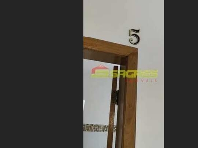 APARTAMENTO COM 2 DORMITÓRIOS