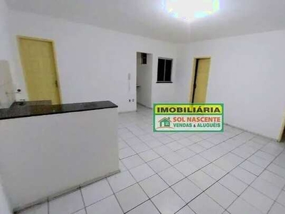Apartamento com 2 dormitórios para alugar, 40 m² por R$ 687/mês - Quintino Cunha - Fortale