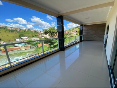 Apartamento em Nova Benfica, Juiz de Fora/MG de 360m² 3 quartos à venda por R$ 748.000,00