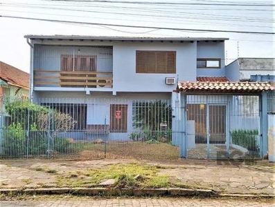 Casa de 262m², bairro Anchieta